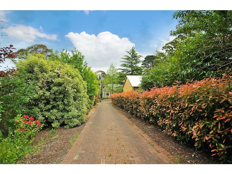 27a Blackheath Street, Leura NSW 2780