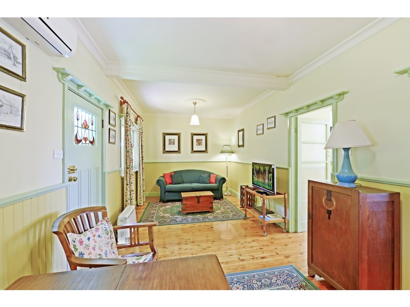 6 Murphys Lane, Wentworth Falls NSW 2782