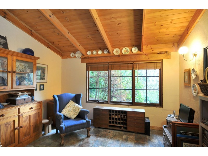 36-38 Lurline Street, Wentworth Falls NSW 2782