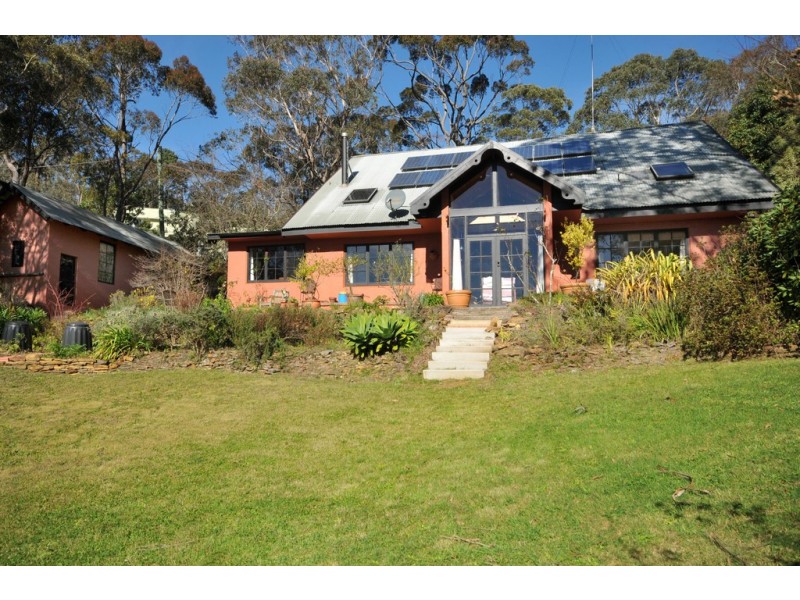 36-38 Lurline Street, Wentworth Falls NSW 2782