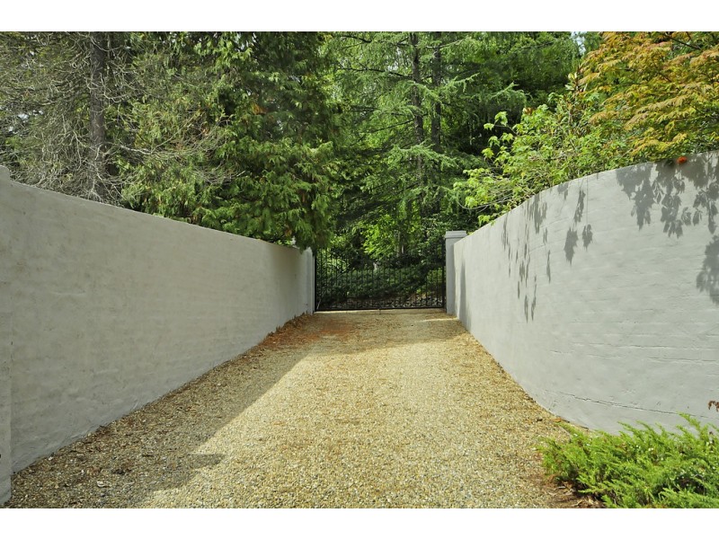 36 Taylor Avenue, Wentworth Falls NSW 2782