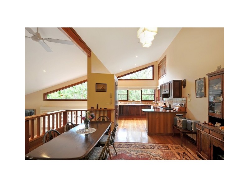 33 Everglades Avenue, Leura NSW 2780