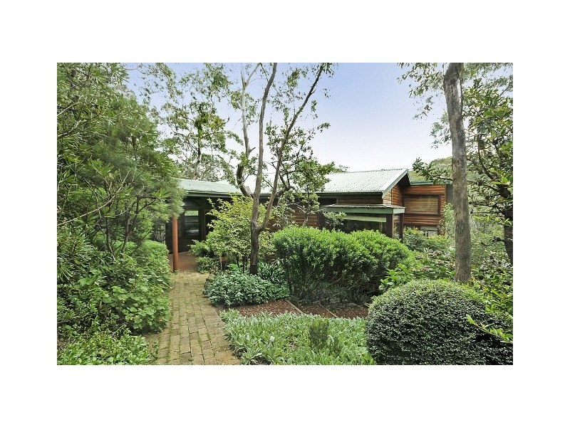 33 Everglades Avenue, Leura NSW 2780