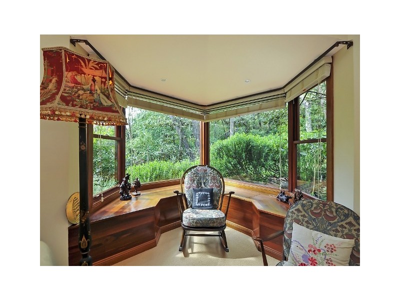 33 Everglades Avenue, Leura NSW 2780