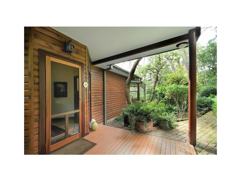 33 Everglades Avenue, Leura NSW 2780