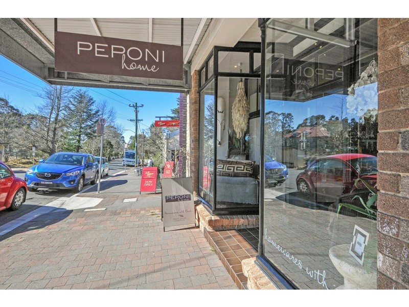 82 Railway Parade, Leura NSW 2780