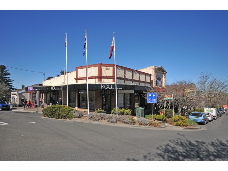 82 Railway Parade, Leura NSW 2780