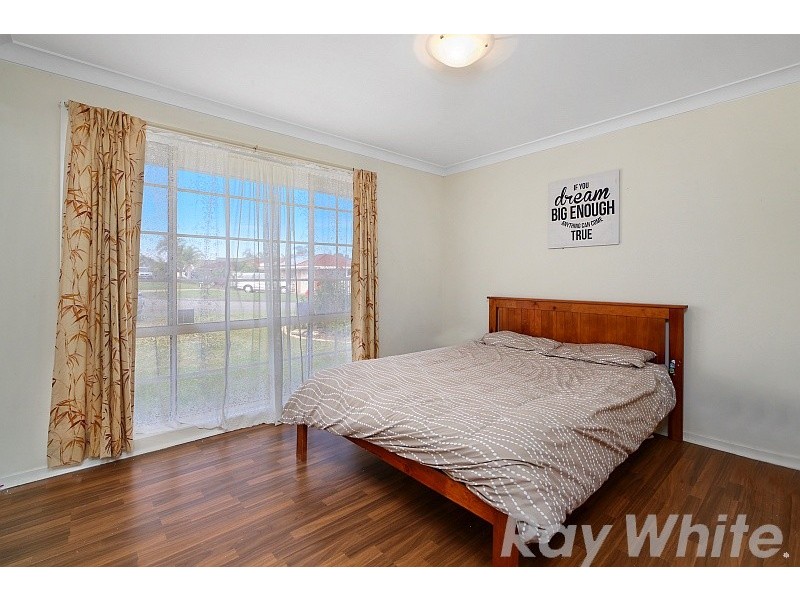 6 Loongana Crescent, Blue Haven NSW 2262