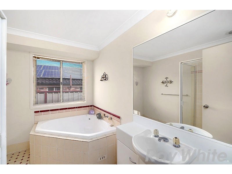 6 Loongana Crescent, Blue Haven NSW 2262