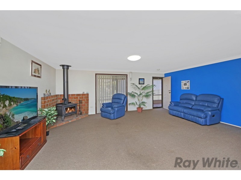 51 Leumeah Avenue, Chain Valley Bay NSW 2259