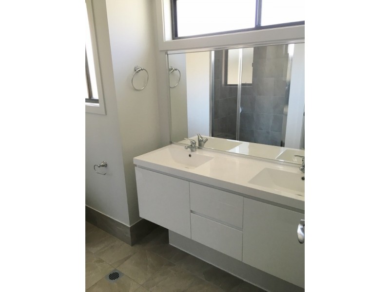 159 Johns Road, Wadalba NSW 2259