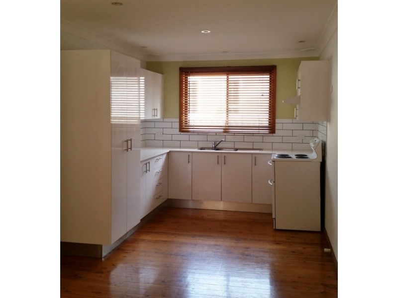 13 Kalani Street, Budgewoi NSW 2262