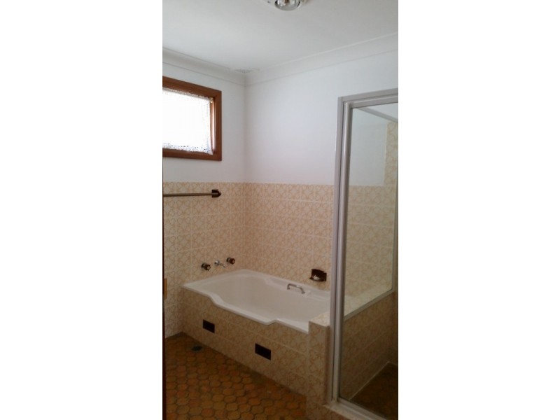 13 Kalani Street, Budgewoi NSW 2262