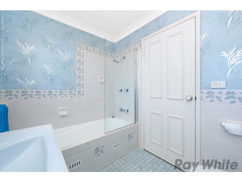 10 Government Road, Summerland Point NSW 2259