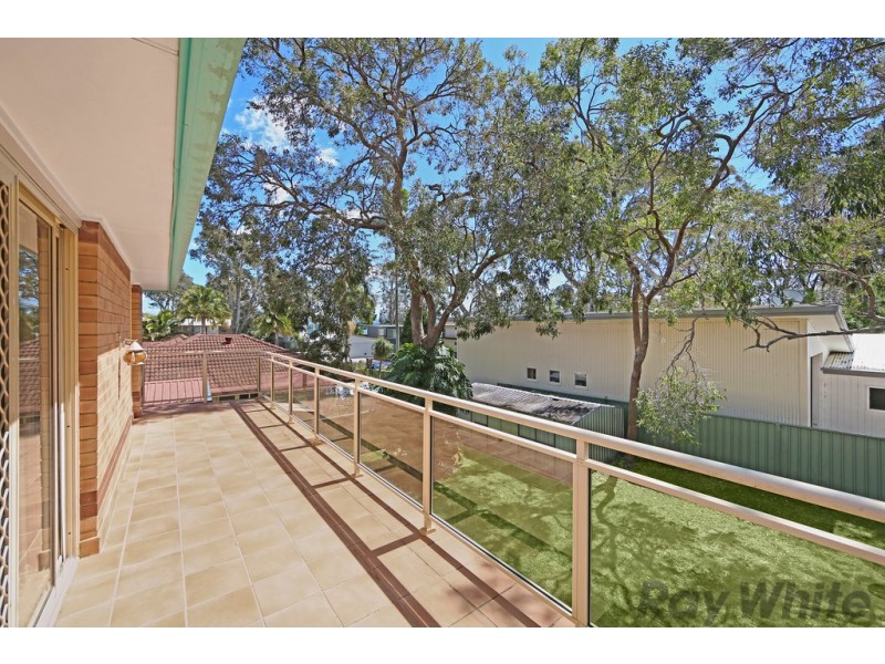 10 Government Road, Summerland Point NSW 2259