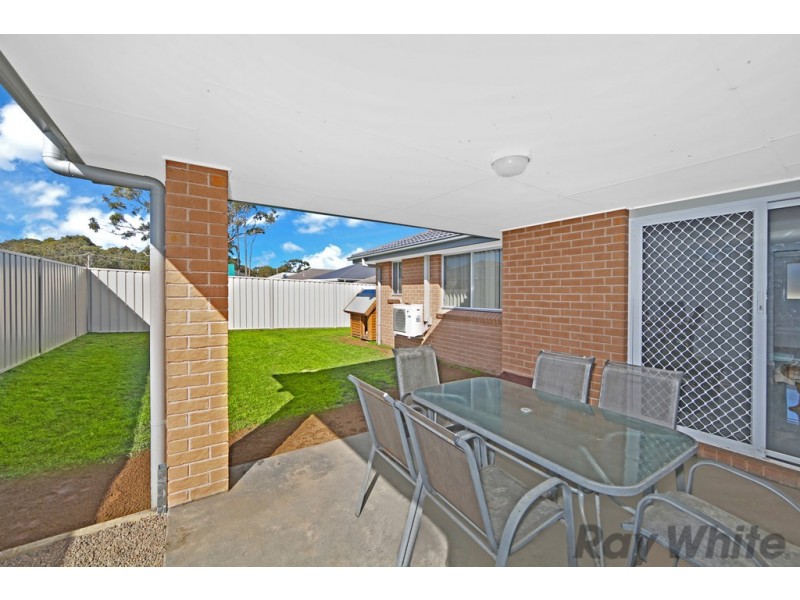 14 Regatta Way, Summerland Point NSW 2259