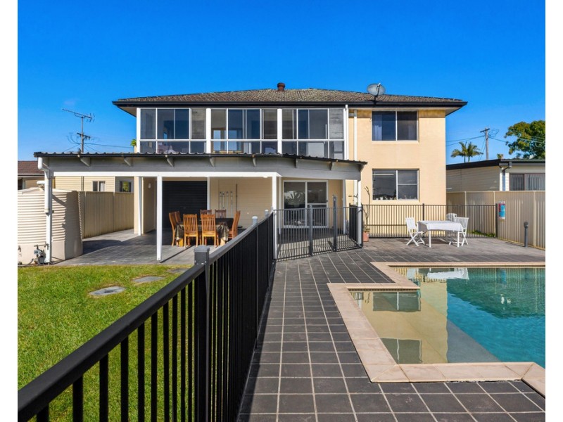 22 Alice Parade, Toukley NSW 2263