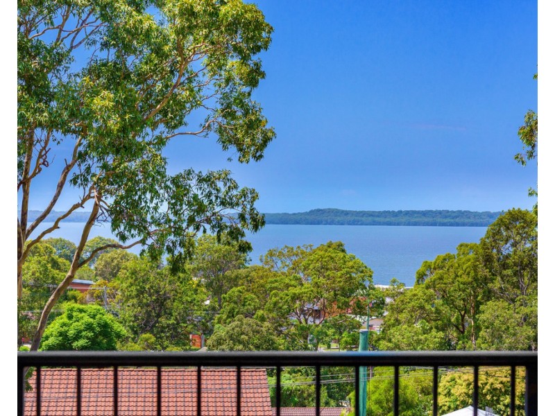 60 Donald Avenue, Kanwal NSW 2259