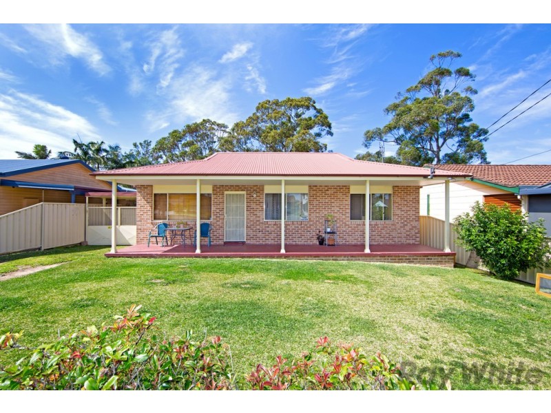 41 McCrea Boulevard, San Remo NSW 2262