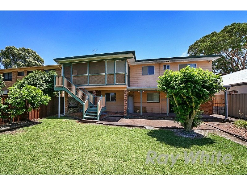 9 Crossingham Street, Canton Beach NSW 2263