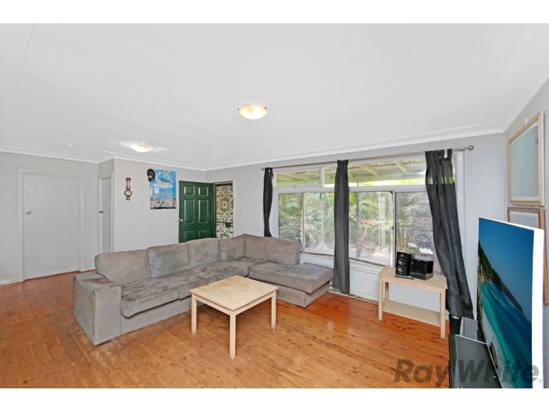 604 Pacific Highway, Lake Munmorah NSW 2259