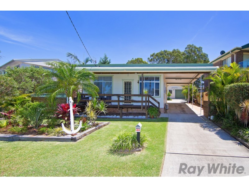 33 Woodland Parkway, Buff Point NSW 2262