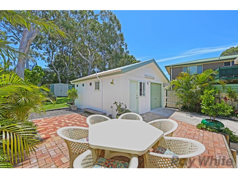 33 Woodland Parkway, Buff Point NSW 2262