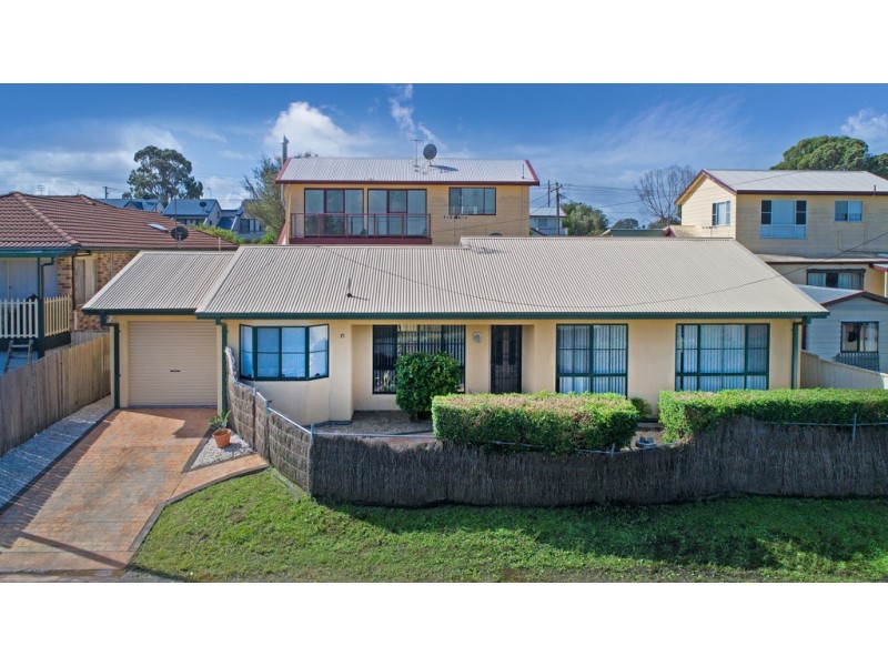 15 Winbourne Street, Gorokan NSW 2263