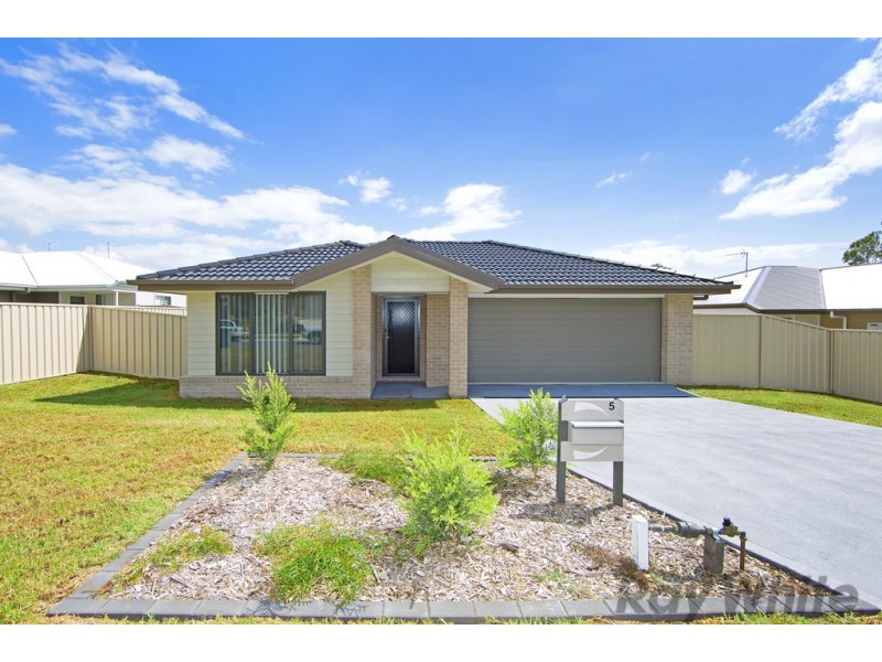 5 Mornington Circuit, Gwandalan NSW 2259