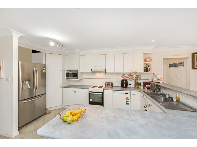 76 Hillcrest Avenue, Tacoma NSW 2259