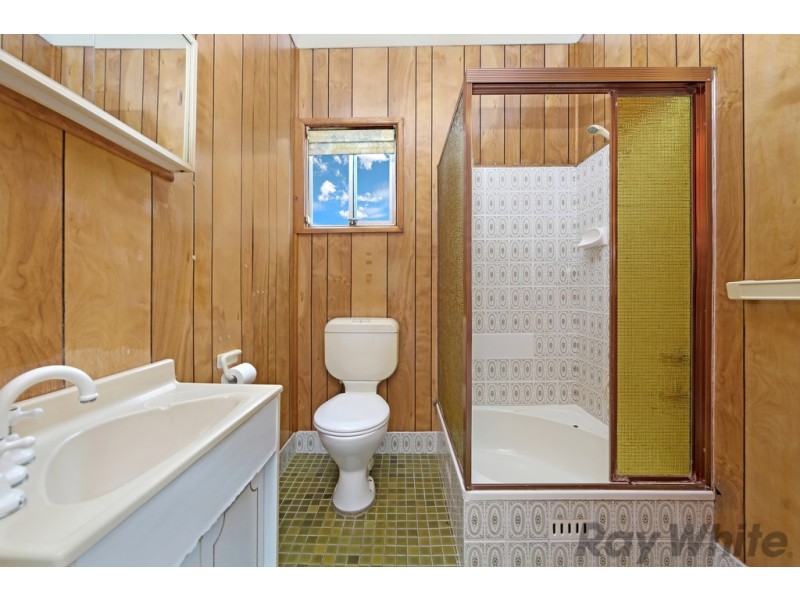 110 Marks Road, Gorokan NSW 2263