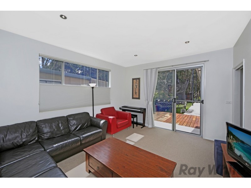 18 Ourringo Street, Budgewoi NSW 2262