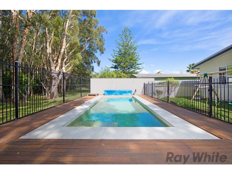 18 Ourringo Street, Budgewoi NSW 2262