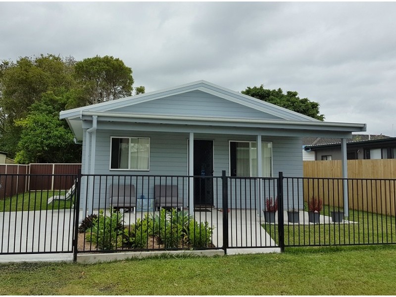 2a Koorana Avenue, Gorokan NSW 2263