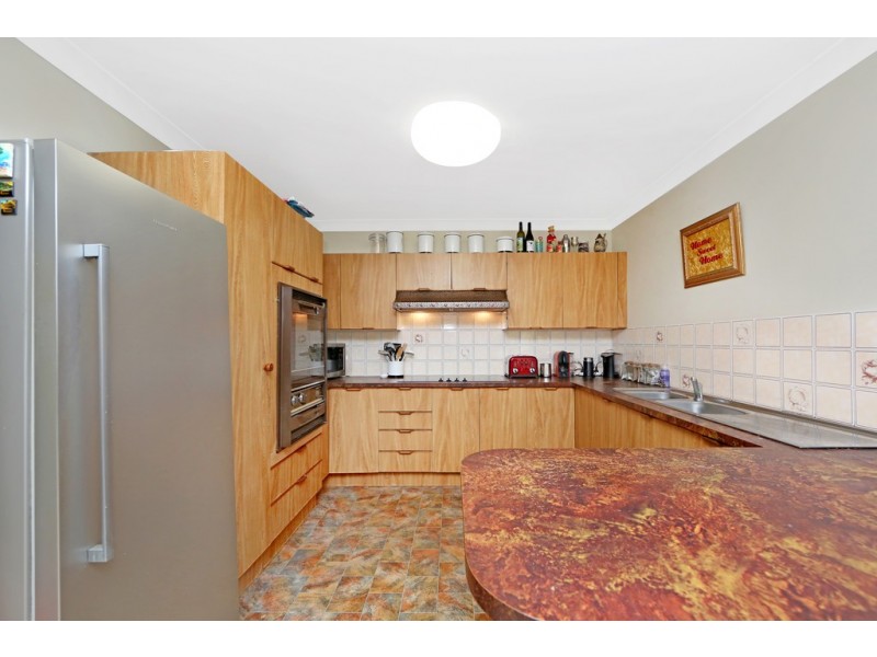 5 Malvina Parade, Gorokan NSW 2263