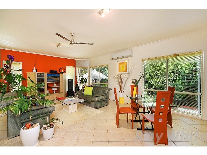 5 Barrington Drive, Woongarrah NSW 2259