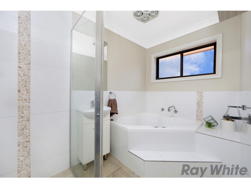1 Ahina Avenue, Budgewoi NSW 2262