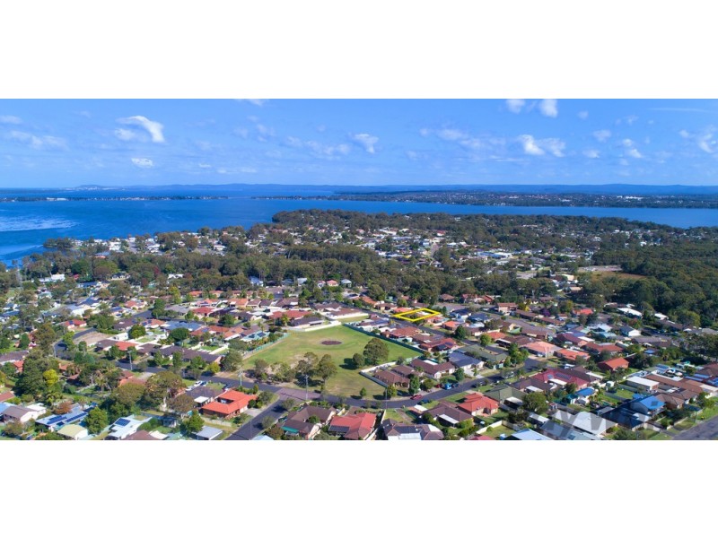 16 Scenic Circle, Budgewoi NSW 2262