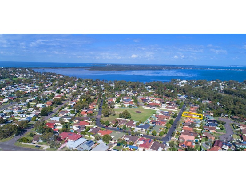 16 Scenic Circle, Budgewoi NSW 2262