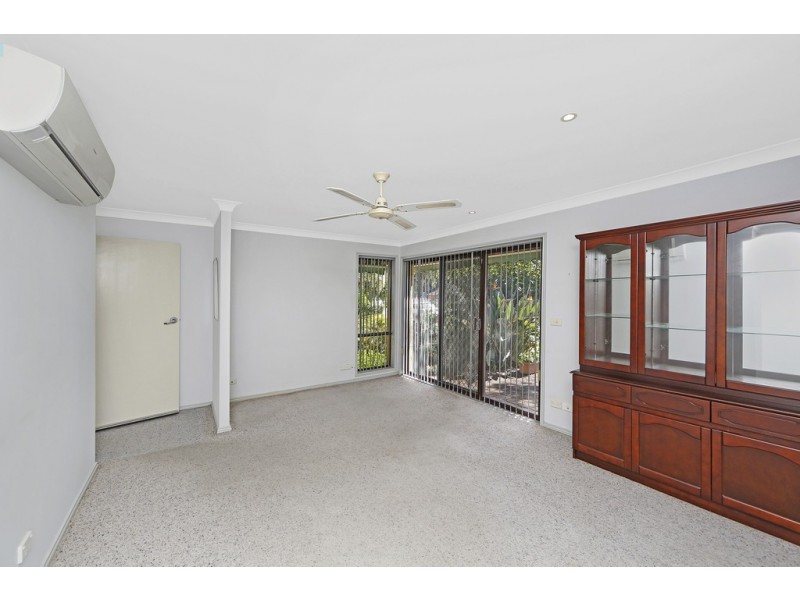 1/42-44 Natuna Avenue, Budgewoi NSW 2262