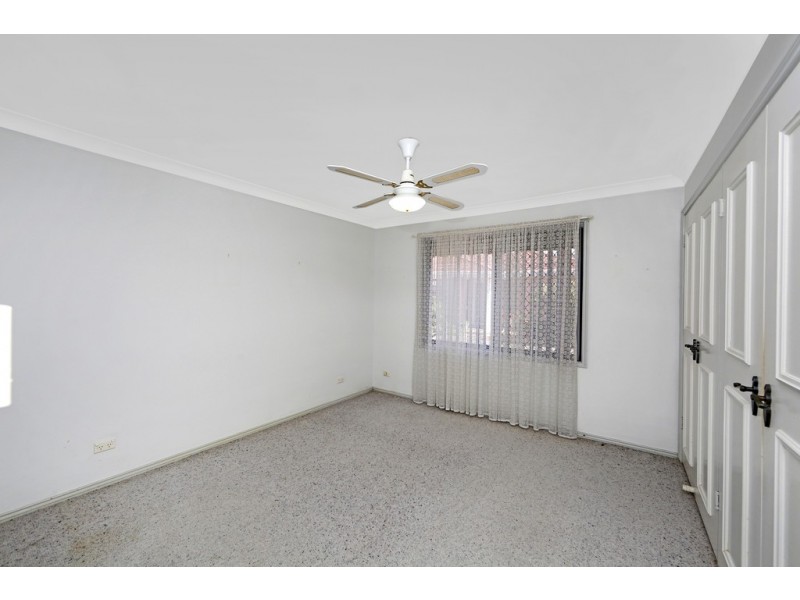 1/42-44 Natuna Avenue, Budgewoi NSW 2262