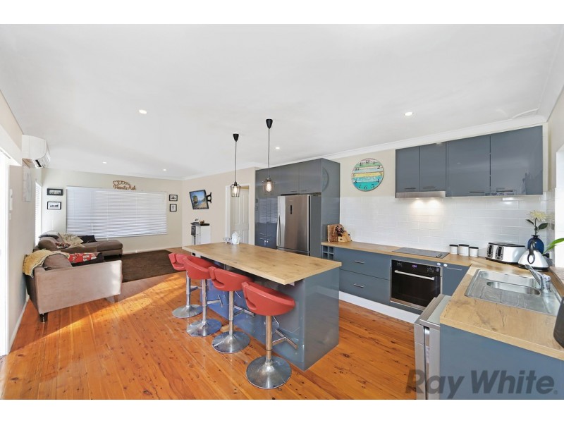 17 Billbabourie Road, Gwandalan NSW 2259