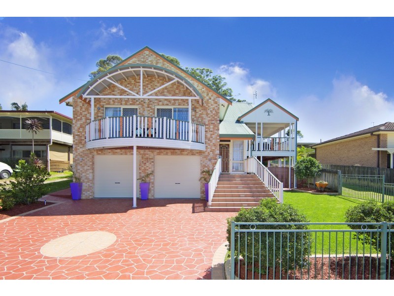 49 Winbin Crescent, Gwandalan NSW 2259