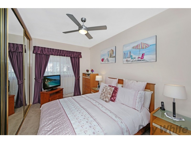 49 Winbin Crescent, Gwandalan NSW 2259