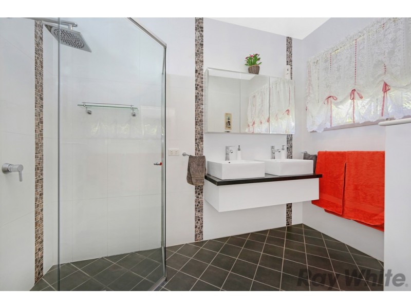 49 Winbin Crescent, Gwandalan NSW 2259