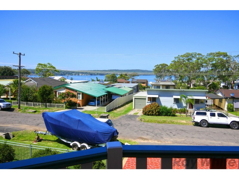 49 Winbin Crescent, Gwandalan NSW 2259