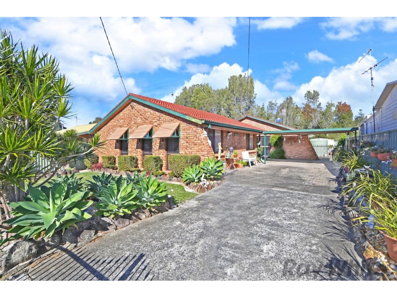6 Barton Road, Doyalson NSW 2262