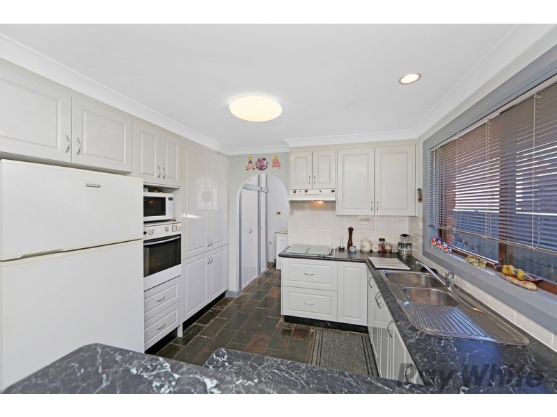 6 Barton Road, Doyalson NSW 2262