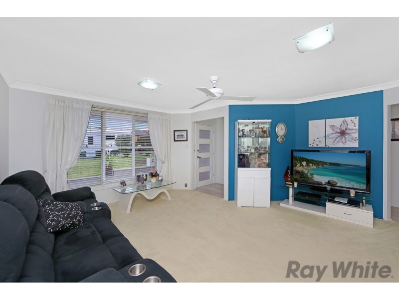 42 Christopher Crescent, Lake Haven NSW 2263