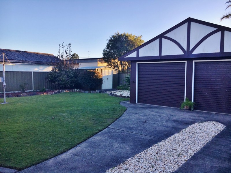 5 Edward Street, Budgewoi NSW 2262